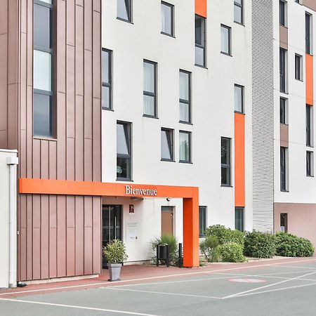 B&B Hotel Les Herbiers Exterior foto
